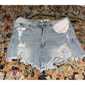 Almost famous Jean shorts